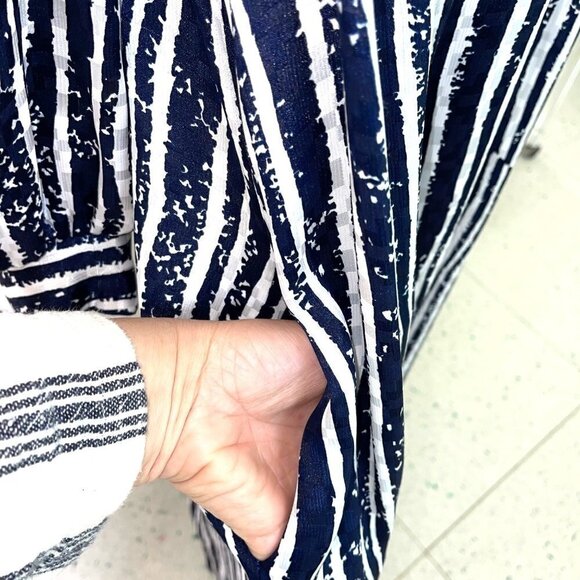 David Brown For Saks Fifth Avenue Hostess Dress Size Medium M Womens Blue White - Picture 11 of 16